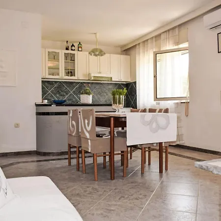 Kitica By Interhome Hotel 3*