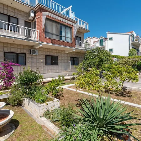 Hotel Kitica By Interhome Trogir